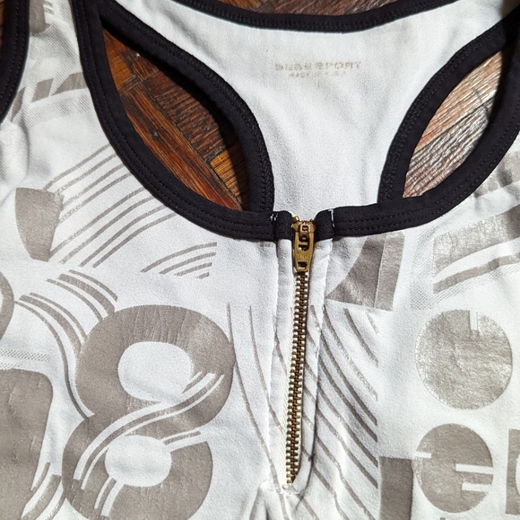 Bebe tank top workout - Picture 7 of 10